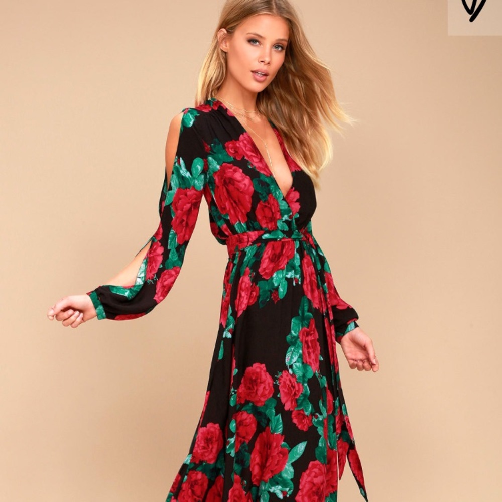 IN SEARCH OF this Lulus Strike a Rose maxi dress!!